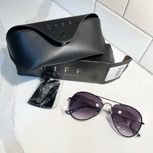 NWT- Diff Eyewear CRUZ Aviator Sunglasses- Black Frame Grey Gradient Lens Unisex